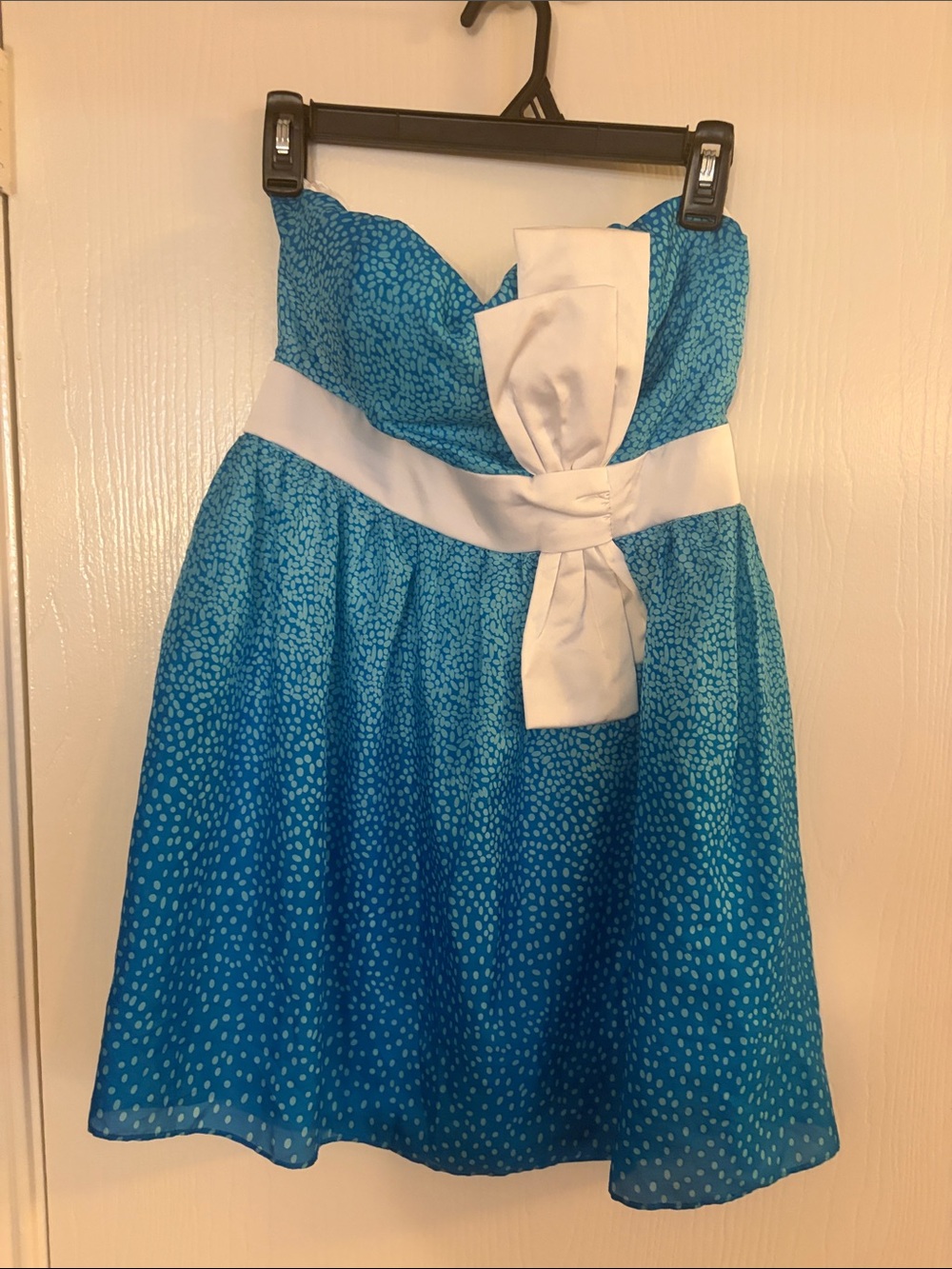 Minuet  CUTEST Y2K strapless blue / teal 100% silk mini dress EVER. Sz M